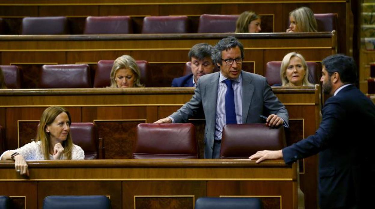 El diputado del PP Carlos Floriano en el Congreso de los Diputados