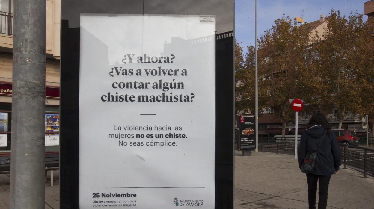 Uno de los carteles de la campaña