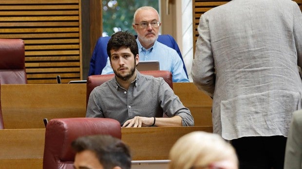 Podemos planta batalla por la tasa del azúcar a la que renunció el Consell