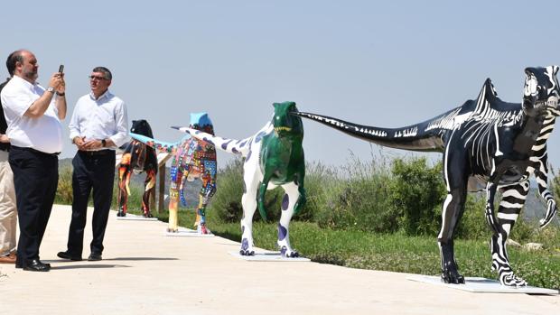 Ocho réplicas de «Pepito» para promocionar el Museo de Paleontología