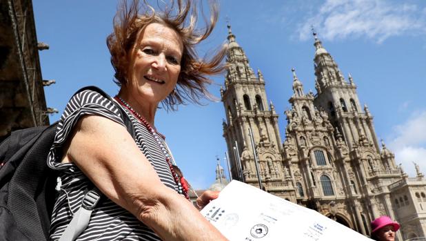 Julia Baird, hermana de John Lennon, realiza el Camino de Santiago