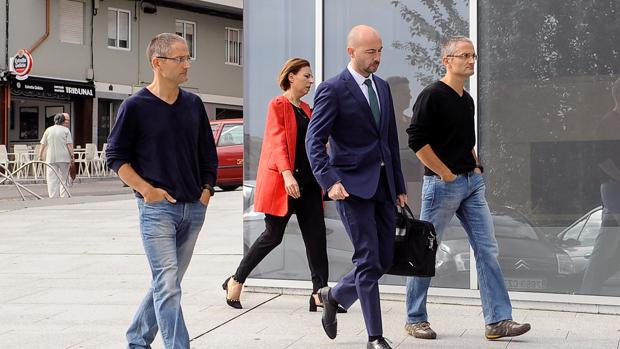 Una carta anónima enturbia las declaraciones de los dos acusados