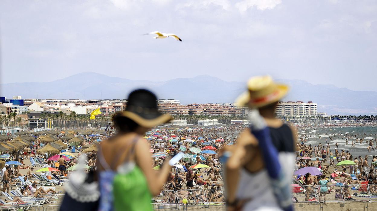 Imagen de la playa de Las Arenas de Valencia