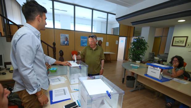 La participación en las primarias del PP de Castilla y León alcanza el 61,6% a las 18 horas