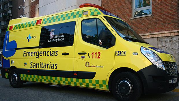 Muere un motorista de 21 años al chocar contra un tractor en Zamora