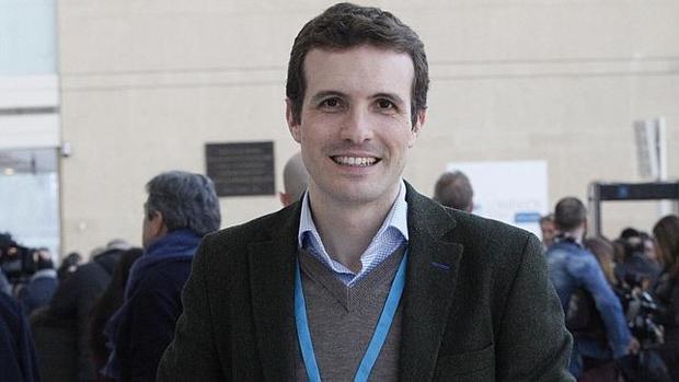 Casado quiere ganar con el 63 por ciento de los militantes que no votaron a Santamaría