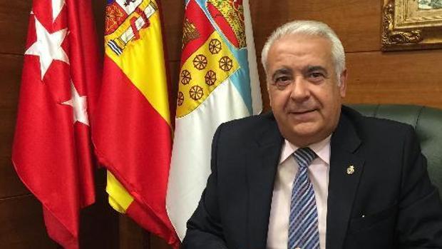 El alcalde de Arroyomolinos dimite de todos sus cargos