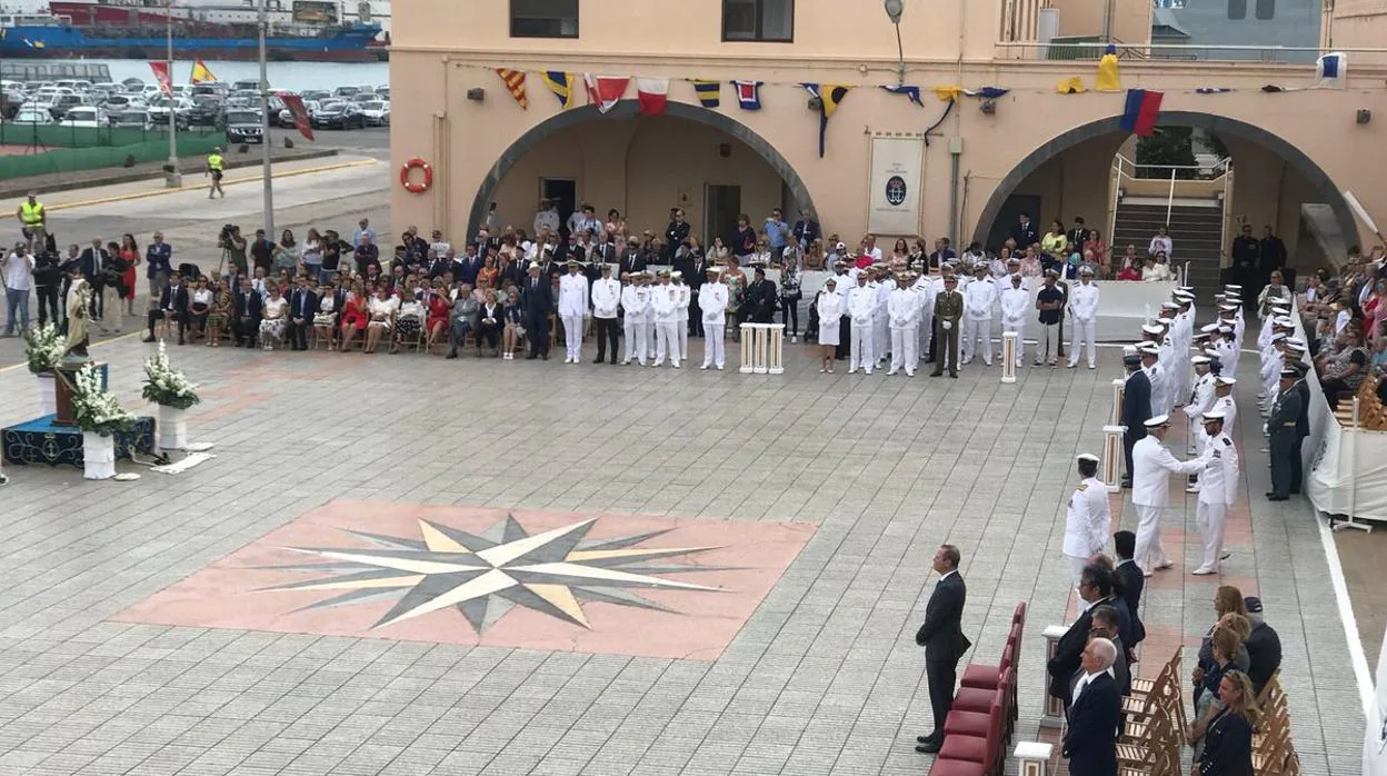 La Jura de Bandera civil de la Armada en Canarias por la «satisfacción de sentirse y ser españoles»