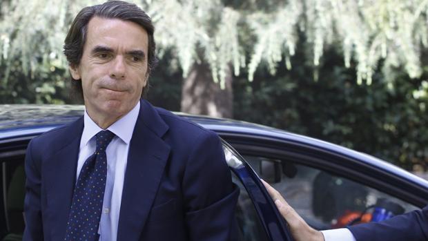 Aznar sigue al margen de las primarias del PP: «No voy a hacer como Zapatero»