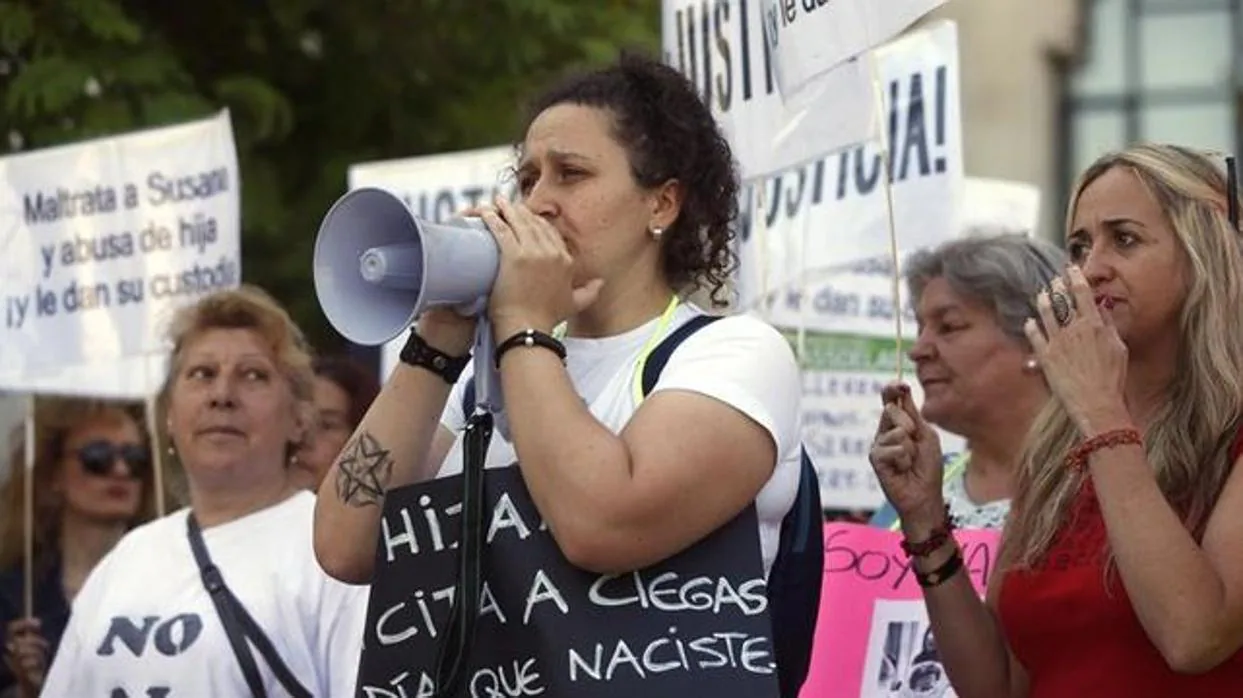 Susana Guerrero en una manifestación pidiendo justicia