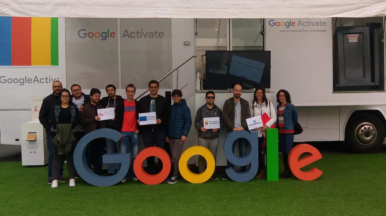 Los participantes del proyecto en un evento de Google en Valladolid
