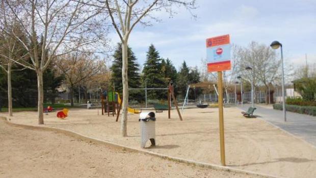 Detienen a un hombre por enseñar sus partes íntimas en un parque de Ciudad Real