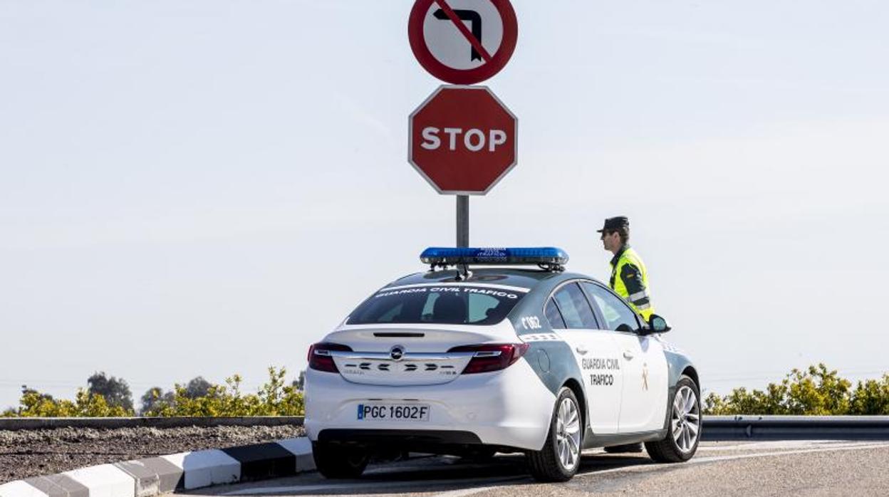 Un vehículo de la Guardia Civil de Valencia