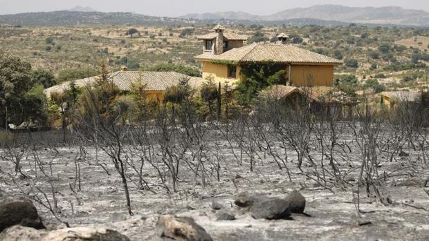 Los incendios forestales bajan un 80% en Madrid pero Garrido llama a no bajar la guardia