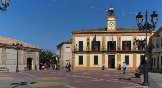 Plaza principal de la localidad de Malpica de tajo