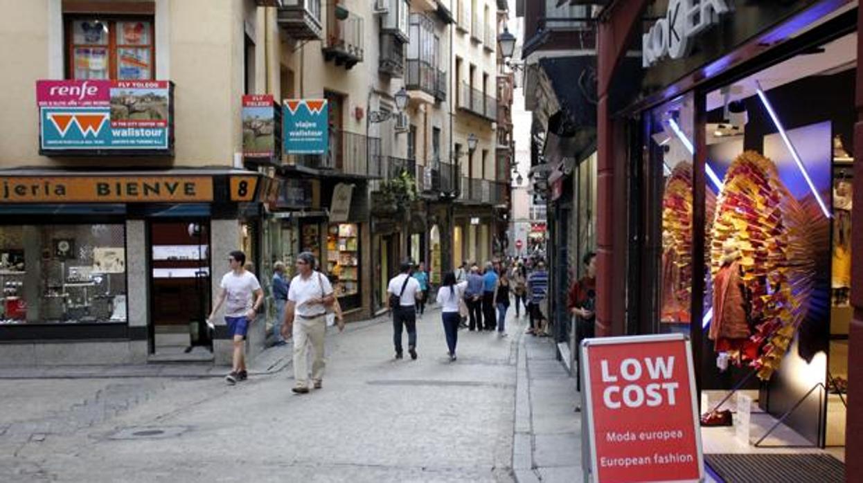 El Ayuntamiento de Toledo aprobó en septiembre de 2017 una Ordenanza Reguladora de Publicidad y Rotulación en el Casco Histórico