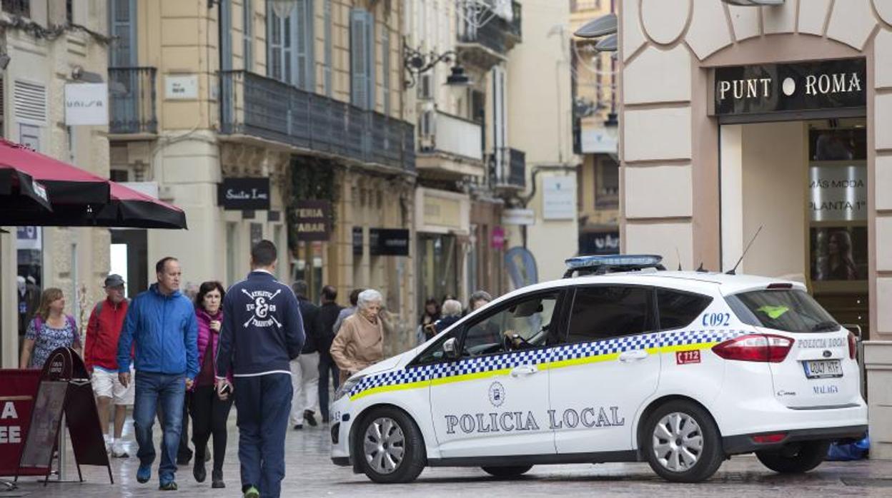 Una patrulla de la Policía Local de Málaga, en imagen de archivo