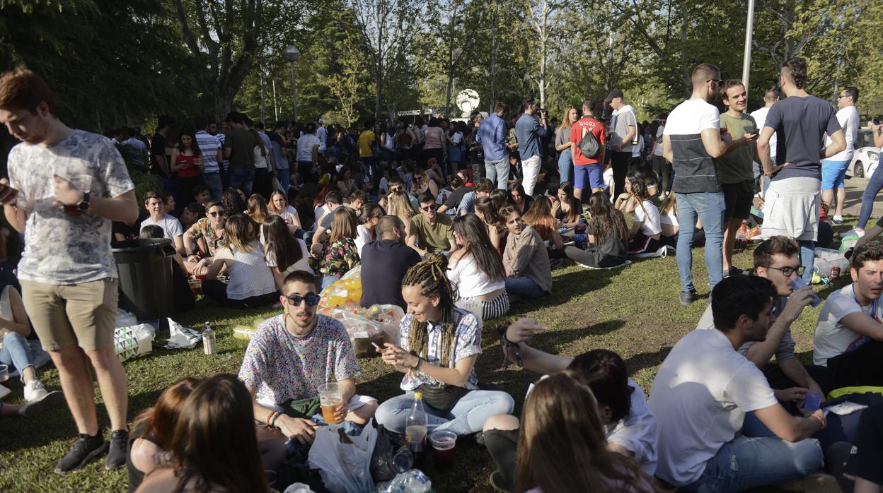 Botellón en Ciudad Universitaria