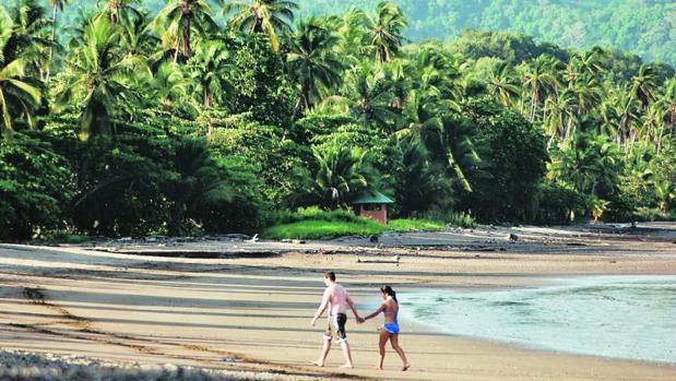 Investigan en Costa Rica la muerte de una turista alicantina con lesiones por asfixia