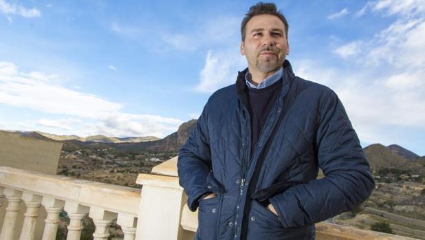 El vicepresidente de la Diputación de Alicante se disculpa tras pedir «deportaciones masivas» de inmigrantes