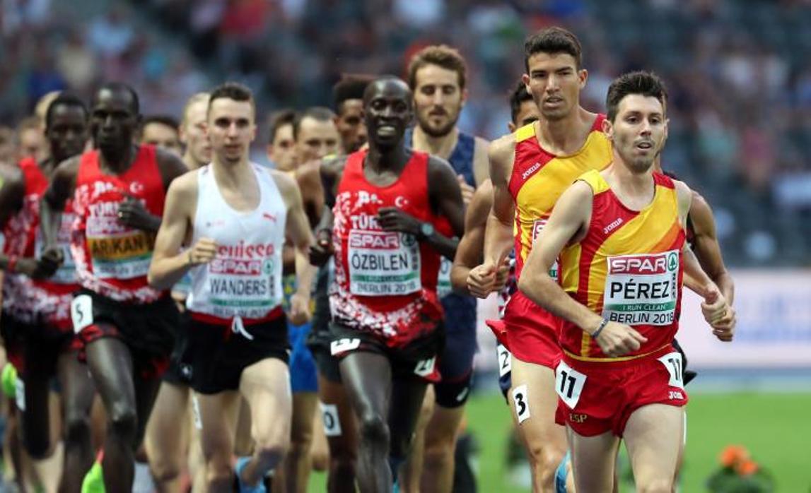 «Chiki» Pérez encabezó la carrera en el primer kilómetro para imponer un fuerte ritmo