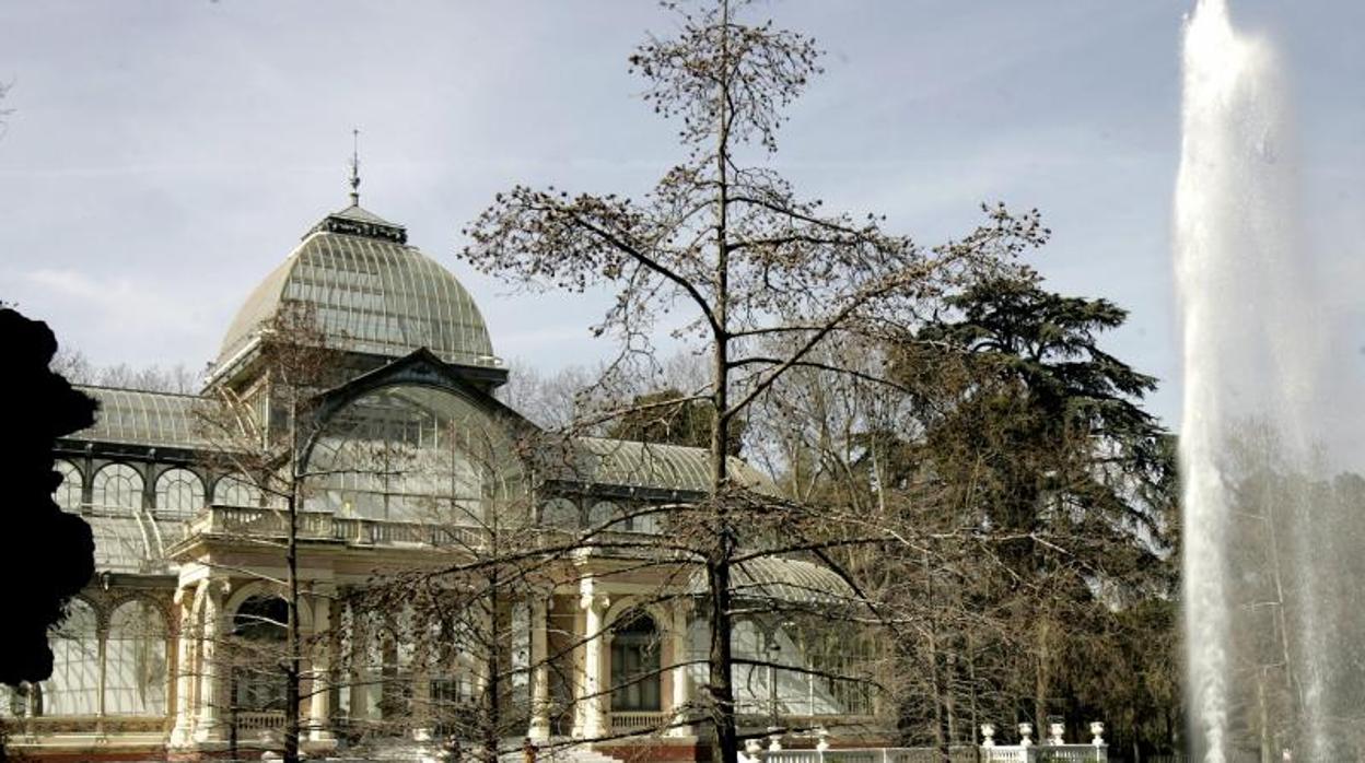 El Palacio de Cristal y el de Velázquez abren de noche