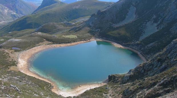 Rescatados dos menores de once años perdidos en la ruta del Lago Ausente (León)