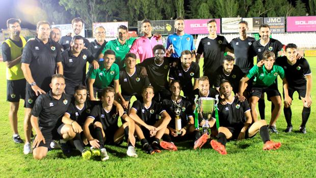 0-1: El Cacereño derrota al Toledo y se adjudica el Trofeo de Ferias