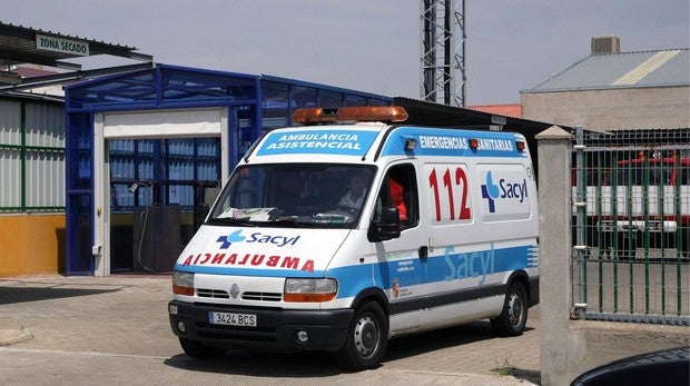 Fallece una persona tras una colisión entre un vehículo y un camión en Salamanca