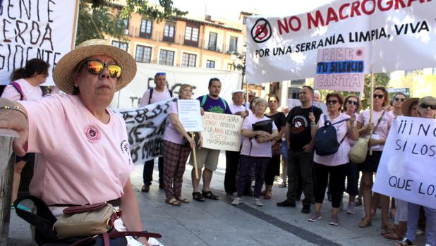 Protesta contra macrogranjas: «La Junta no ha hecho nunca una política real de impacto»