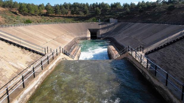 El BOE autoriza el trasvase al Levante de 20 hectómetros desde Entrepeñas y Buendía