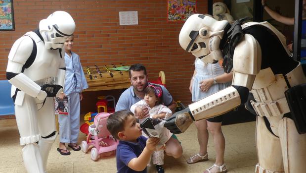 La Legión 501 de Star Wars se desplaza al Hospital de El Bierzo