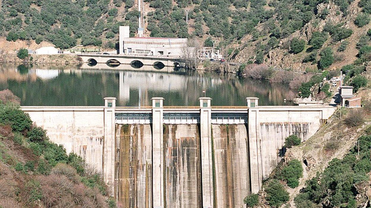 Presa del pantano de Picadas