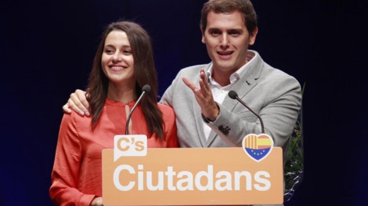 Ciudadanos convoca una manifestación en «repulsa» a la agresión a la mujer que quitaba lazos amarillos