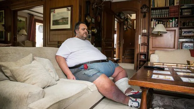 Baltasar, el obeso de casi 300 kilos que pide una solución a la Xunta