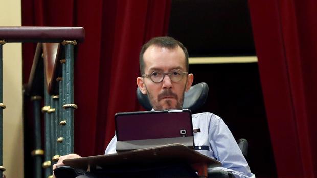 Podemos insiste en que Llarena debería pagarse el abogado como el resto de españoles