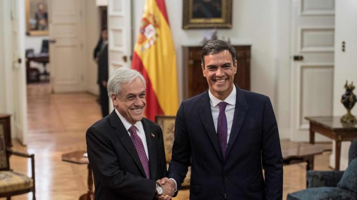 Pedro Sánchez y el presidente de Chile, Sebastian Piñera, en la gira latinoamericana del presidente del Gobierno