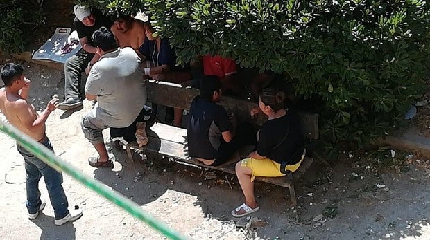 El Usera de Rommy Arce: «Crack», reyertas, excrementos y sexo al aire libre