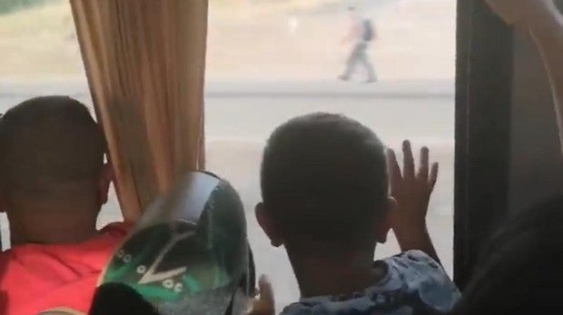 El viaje más loco a Madrid: pasajeros abandonados, una fuga y un infarto inventado