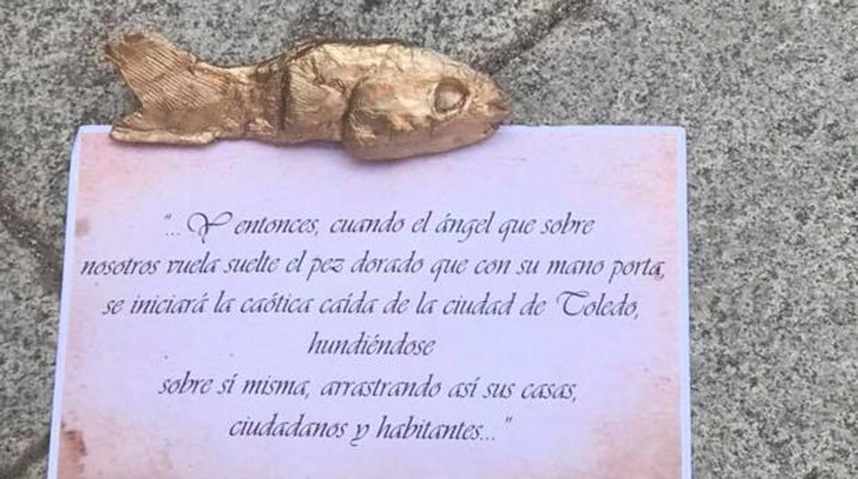 El texto hace referencia a la leyenda sobre el pez de oro que existe en el transparente de la catedral