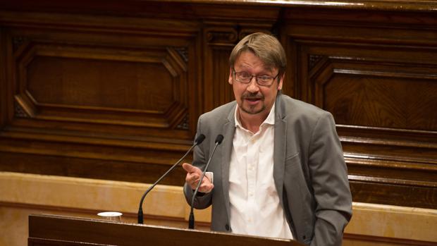 Xavier Domènech dimite como líder de Podemos en Cataluña