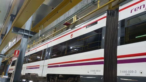 Renfe instala láminas para reducir la temperatura en veinte trenes de Talavera