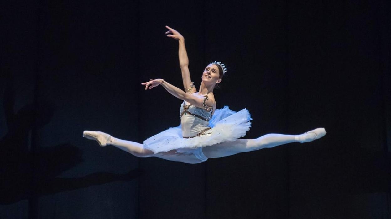 Marianela Núñez, Bailarina Principal en The Royal Ballet, durante una actuación