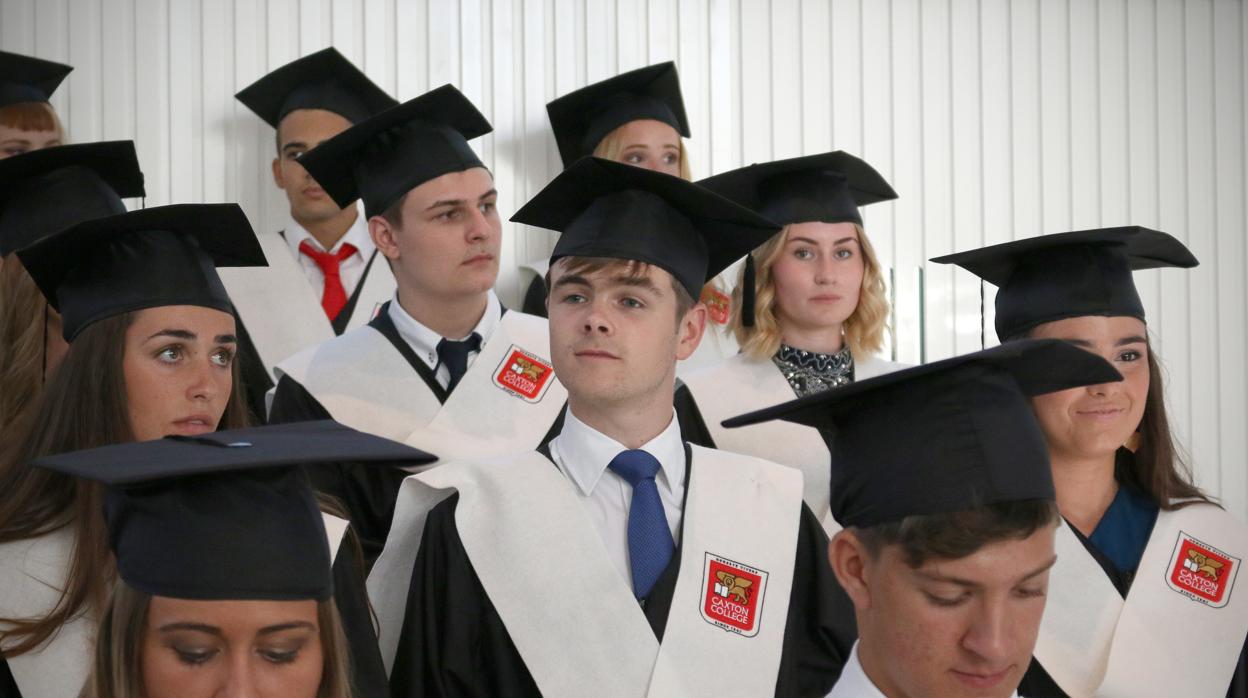 Oscar Matousek, el alumno de Caxton College que cursa sus estudios de Ingeniería Nuclear en Berkeley