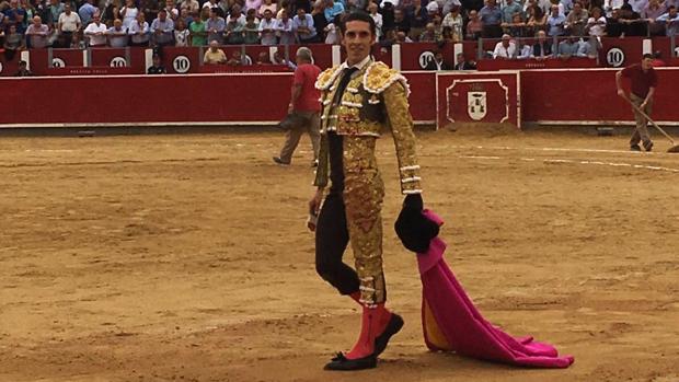 Talavante pone el broche de oro a la Feria con una puerta grande