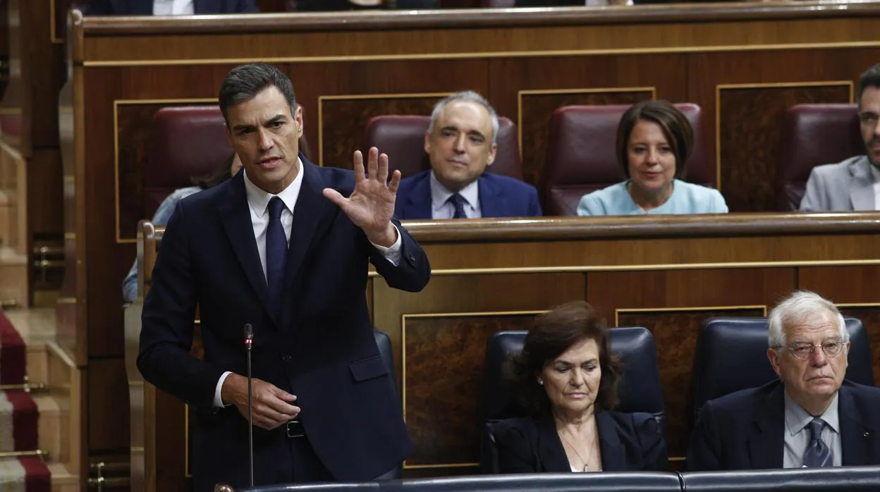 El presidente del Gobierno, Pedro Sánchez, durante la sesión de control al Ejecutivo