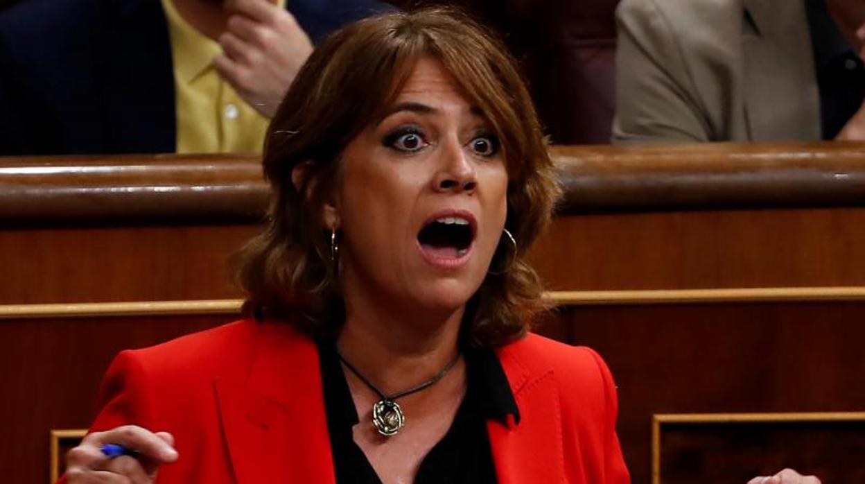 La ministra de Justicia, Dolores Delgado, este miércoles en el pleno del Congreso de los Diputados