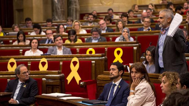 Los comunes aprueban con JpC y ERC que los diputados acusados de rebelión puedan delegar su voto