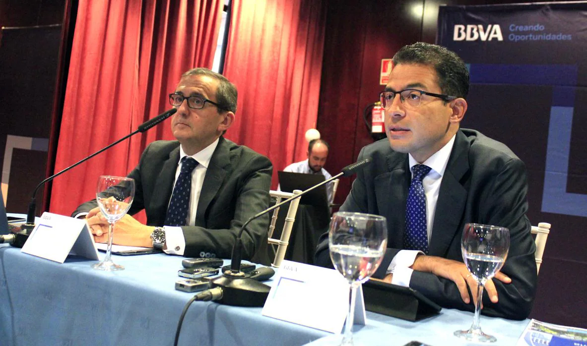 Juan Carlos Hidalgo y Miguel Cardoso, durante la presentación del informe de BBVA