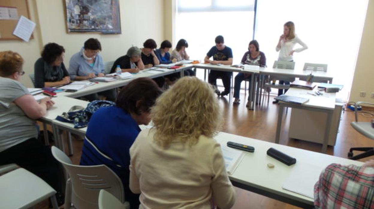 Una actividad en la Universidad Popular de Valencia